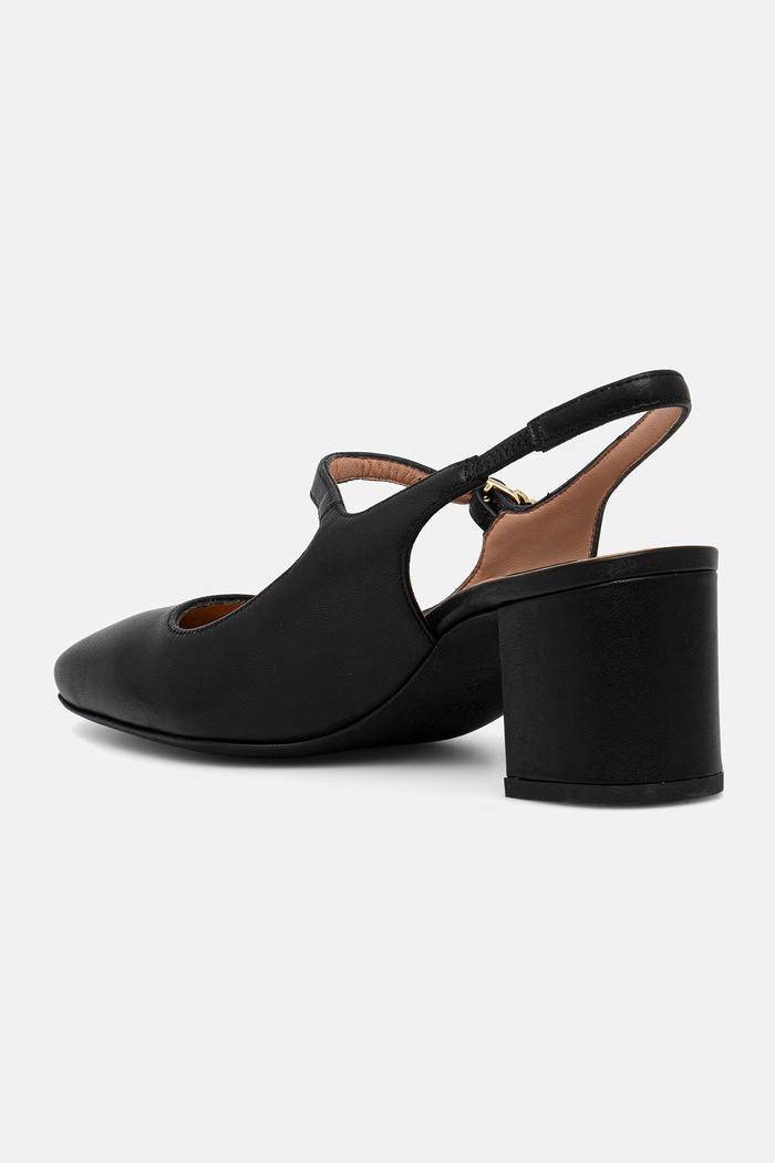 Obuwie Love Moschino czółenka na słupku skórzane JA10195G1PIE0000 czarny