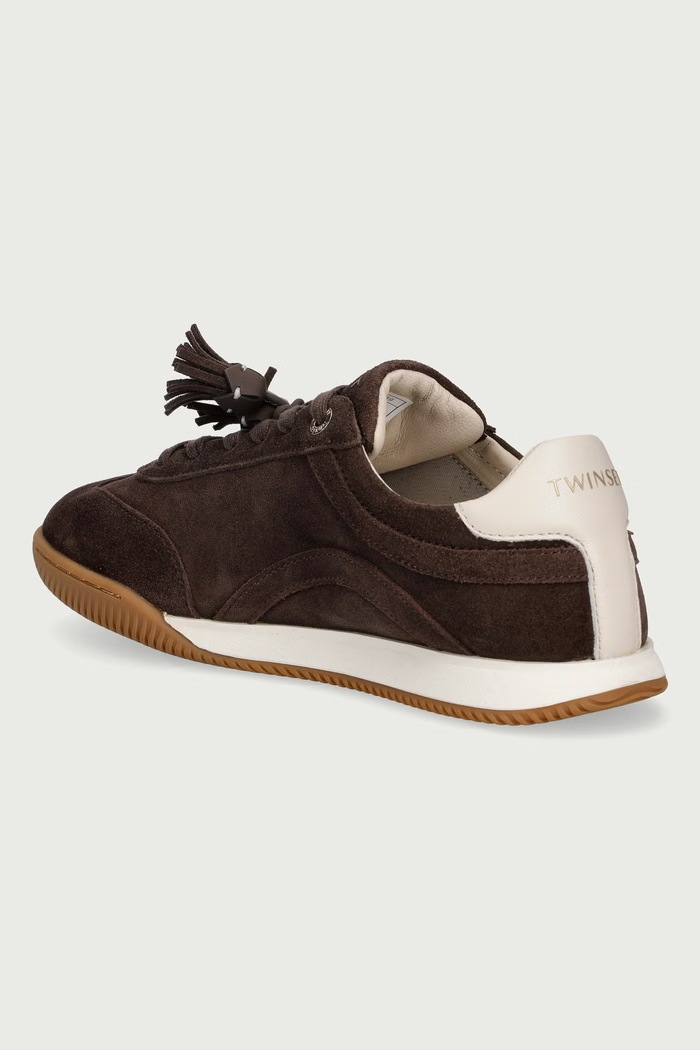 Obuwie Twinset Sneakersy damskie zamszowe 262TCP090.13411 brązowy