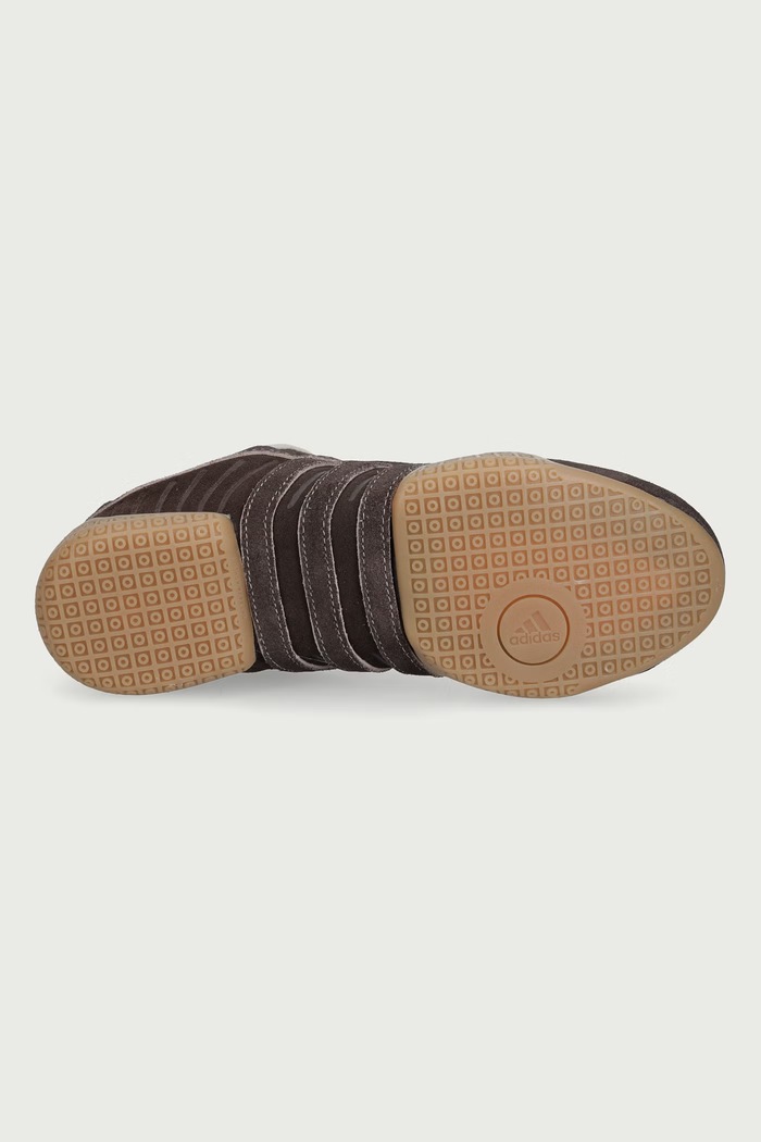 Taekwondo Mei Elite sneakersy damskie zamszowe adidas Originals brązowy KK2575
