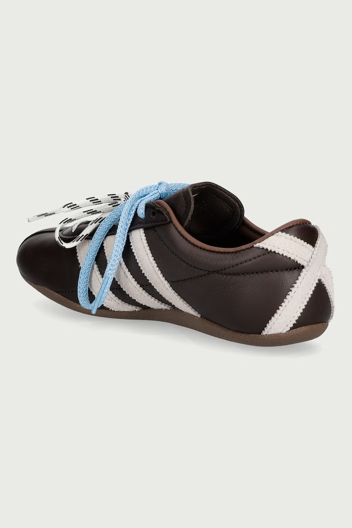 Tokyo кроссовки для женщин кожаные adidas Originals KJ7541 коричневый