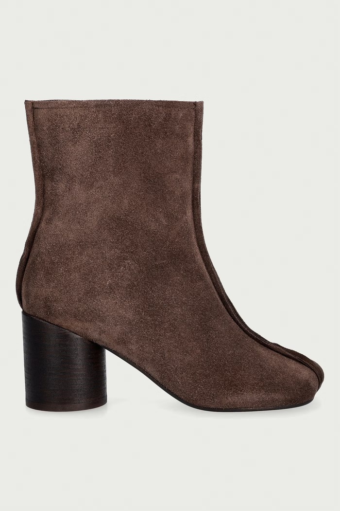 MM6 Maison Margiela botki damskie zamszowe S59WU0276.P6385 brązowy AW26