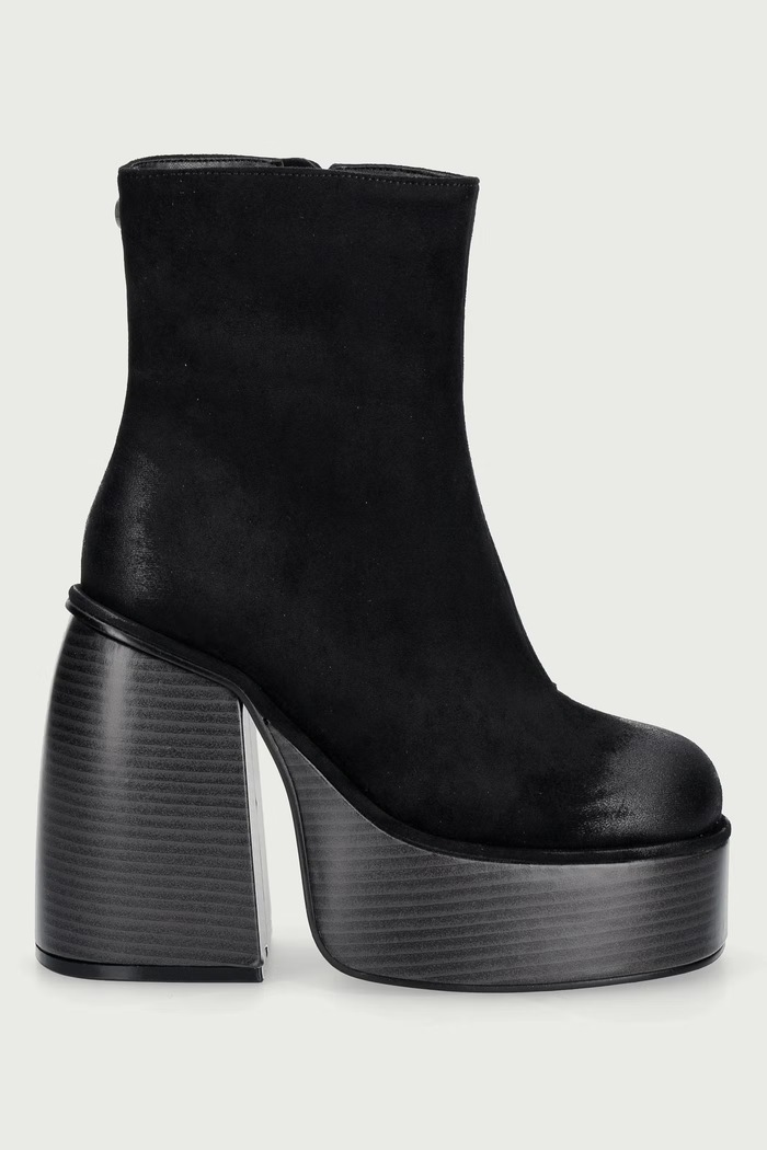 Buffalo Členkové čižmy na podpätku dámske Heart Bootie Stack 18328.BLK čierna AW26