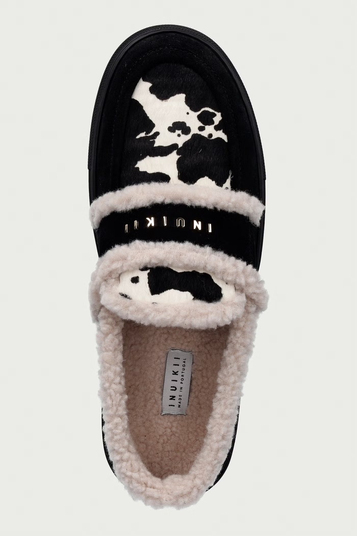Inuikii mokasyny damskie skórzane Shearling Print czarny 1006.003.0031.000