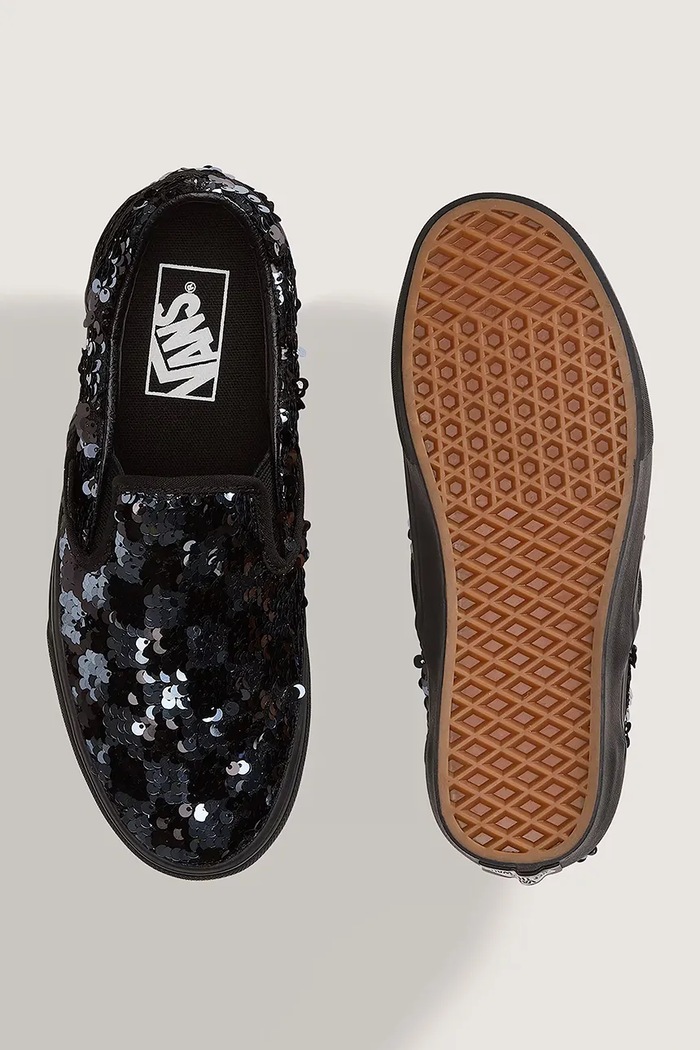 Classic Slip-On tenisky dámske Vans VN0010W0DE21 čierna