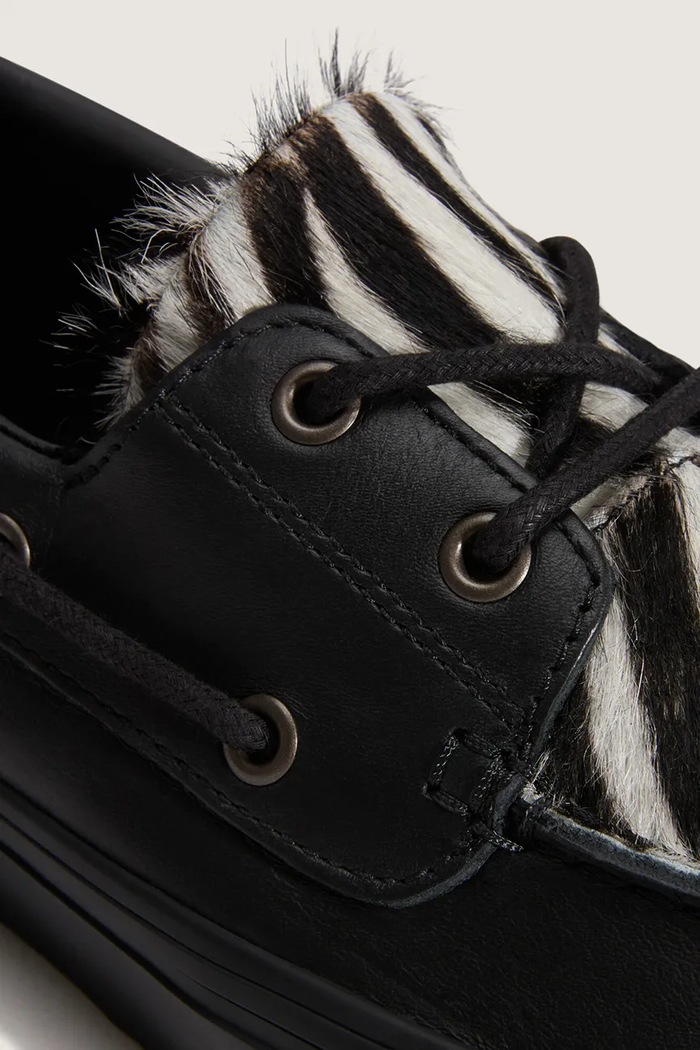 Vans 2-Eyelet Boat Shoe mokasini ženski usnjeni VN000Z96BLA1 črna