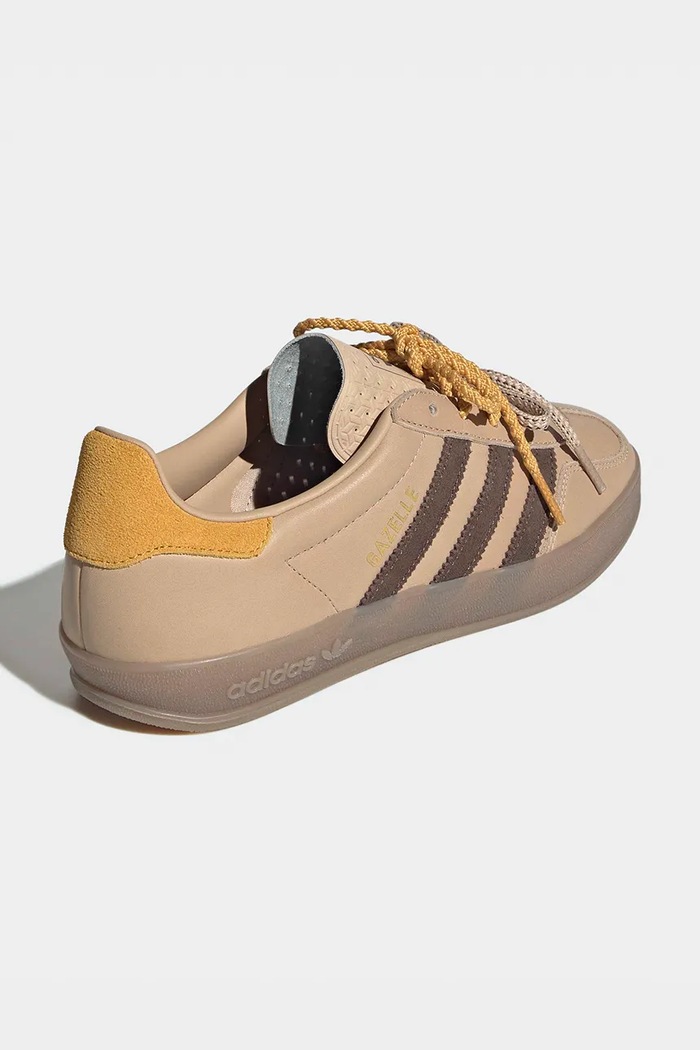 Gazelle Indoor маратонки дамски от набук adidas Originals KI7190 бежов