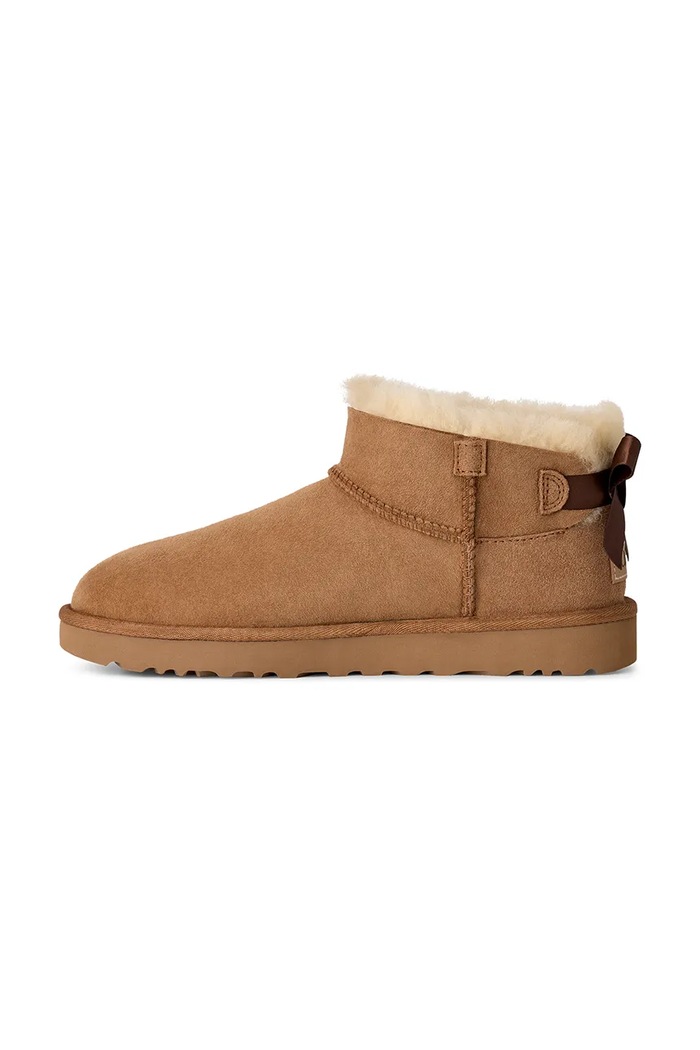 W Ultra Mini Bailey Bow snehule dámske semišové UGG 1185491.CHE hnedá