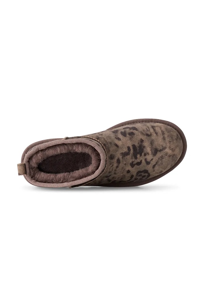 W Classic Ultra Mini Spotted snežni čevlji ženski semišasti UGG rjava 1180623.CHE