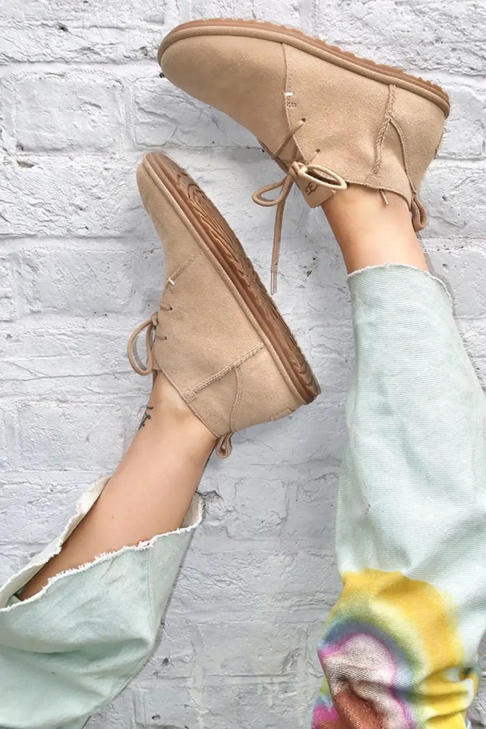 UGG Poltopánky dámske kožené W Classic Deconstructed Lace-Up 1179833.SAN