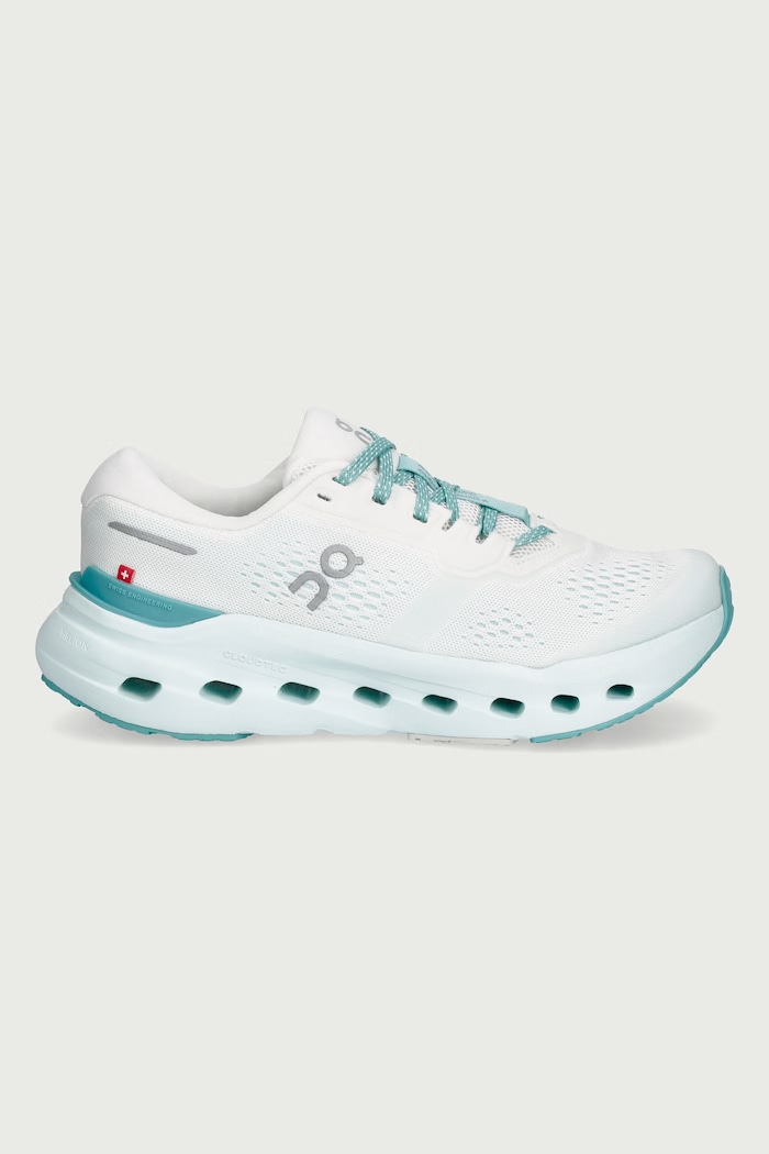 On Buty do biegania damskie Cloudrunner 3 3WG10056057 biały AW26