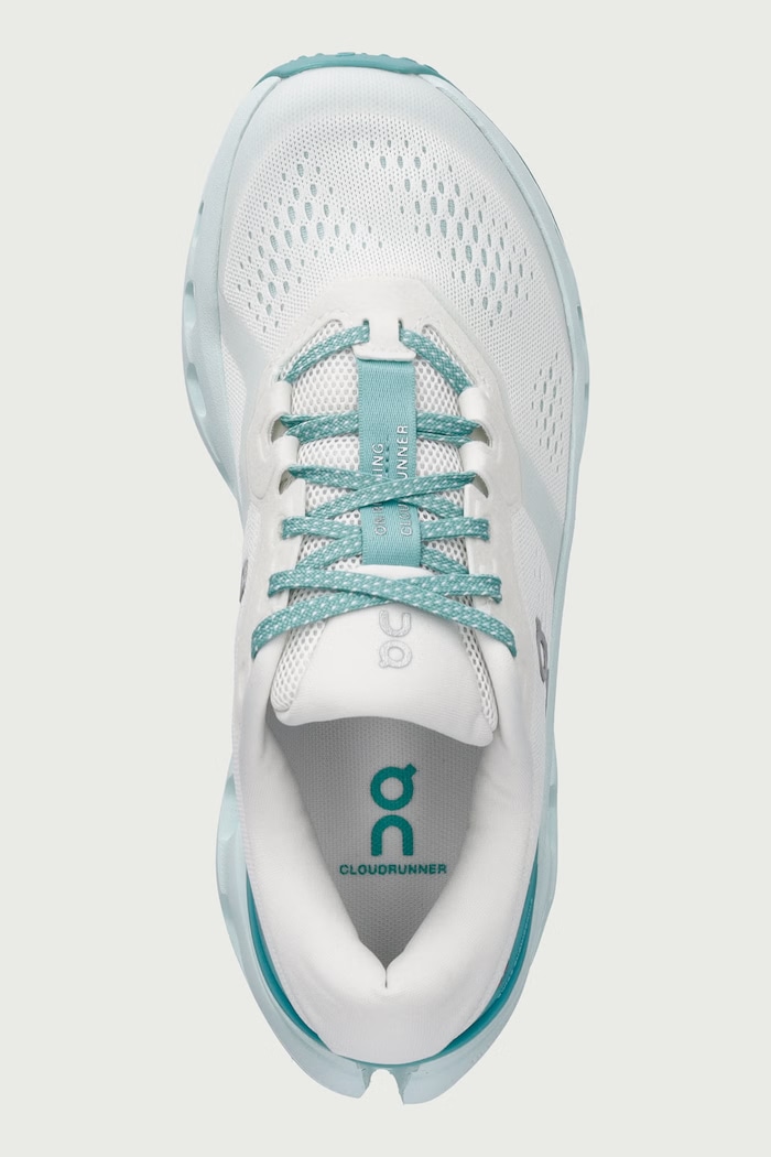 Buty do biegania damskie Cloudrunner 3 On 3WG10056057 biały