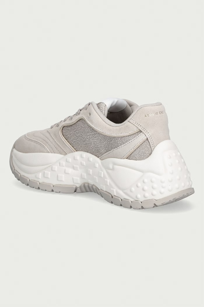 Взуття Armani Exchange кросівки жіночі XW003072.AF27081.MZ991 бежевий