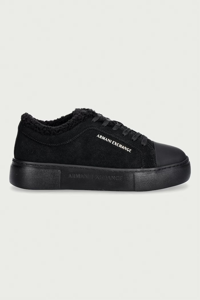 Armani Exchange кросівки жіночі XW003067.AF27450.UC001 чорний AW26