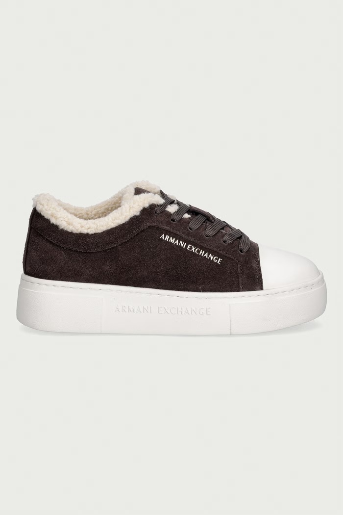 Armani Exchange tenisice za žene od brušene kože XW003067.AF27450.U6032 smeđa AW26