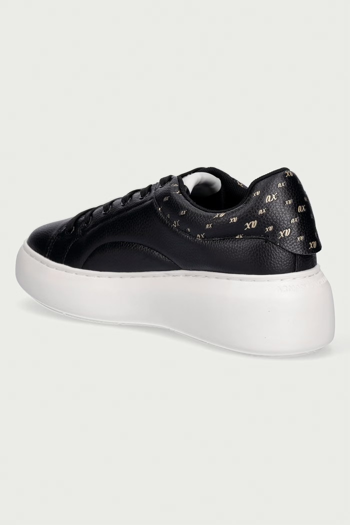 Обувь Armani Exchange кроссовки для женщин XW003064.AF17570.MZ815 чёрный