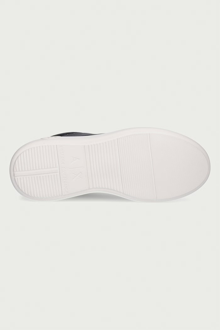 Armani Exchange кроссовки для женщин XW003064.AF17570.MZ815 чёрный