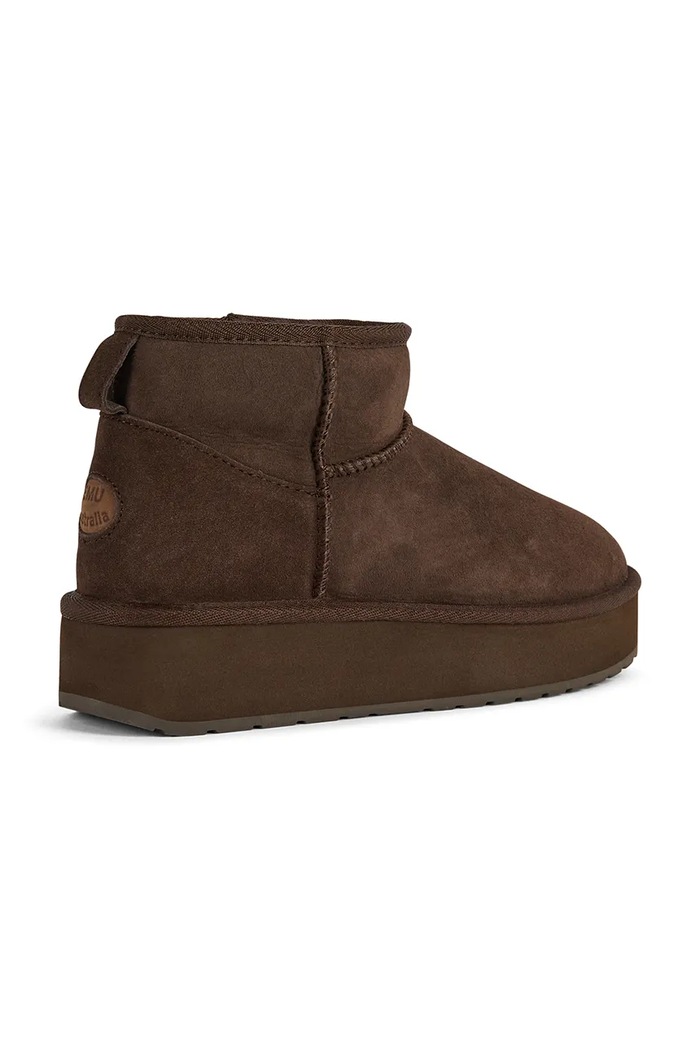 Emu Australia Stinger Micro Flatform 2.0 śniegowce damskie zamszowe W13296.CHOC brązowy AW26