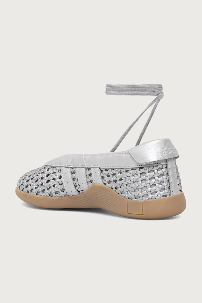Obuwie adidas Originals Taekwondo Mei Ballet baleriny HQ9627 srebrny