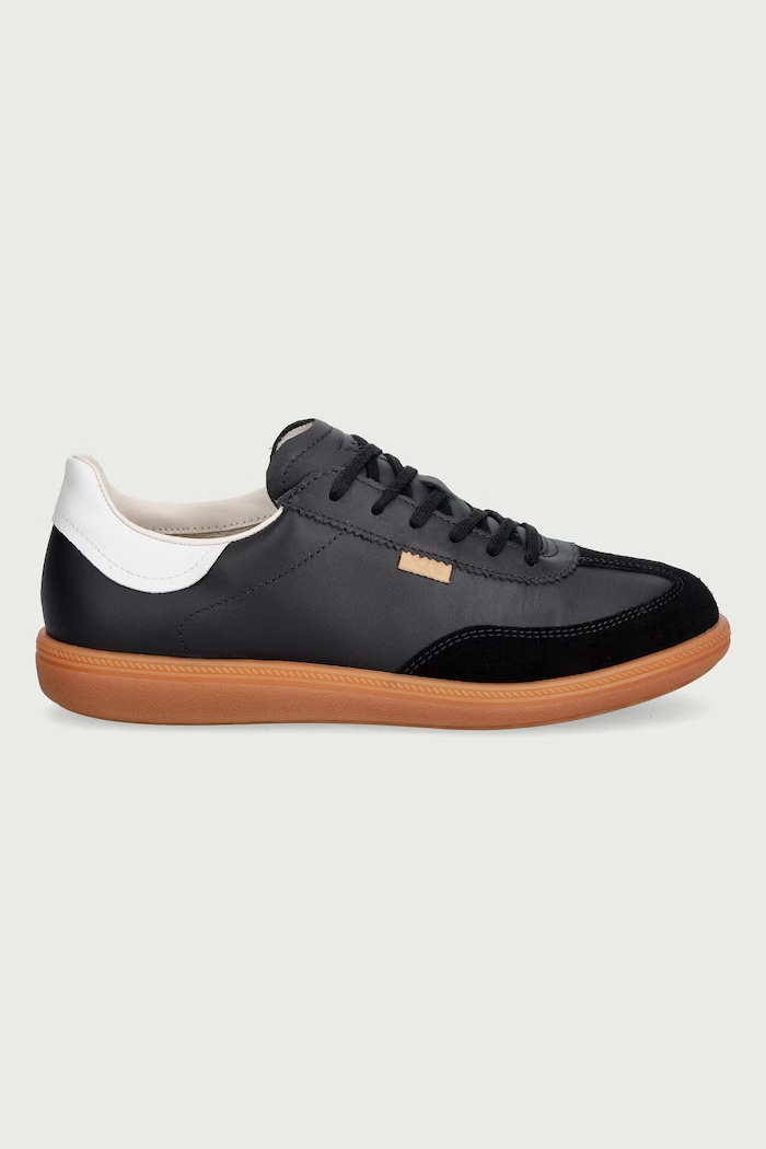 Ecco Soft 11 sneakersy damskie skórzane 235813.61563 czarny AW26