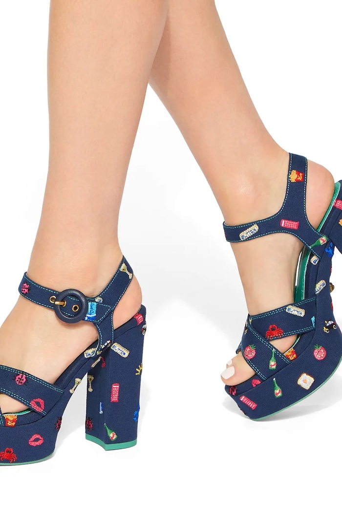 Kurt Geiger London sandały na wysokim obcasie Embroidery Platform Navy Canvas 5855484339 niebieski