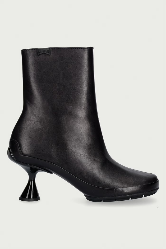 Camper Gležnjače za žene od kože Right Left K400850.001 crna AW26