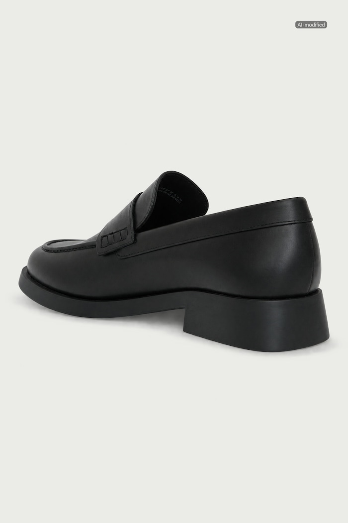 Obuwie Camper Mokasyny damskie skórzane Donna K201919.003 czarny