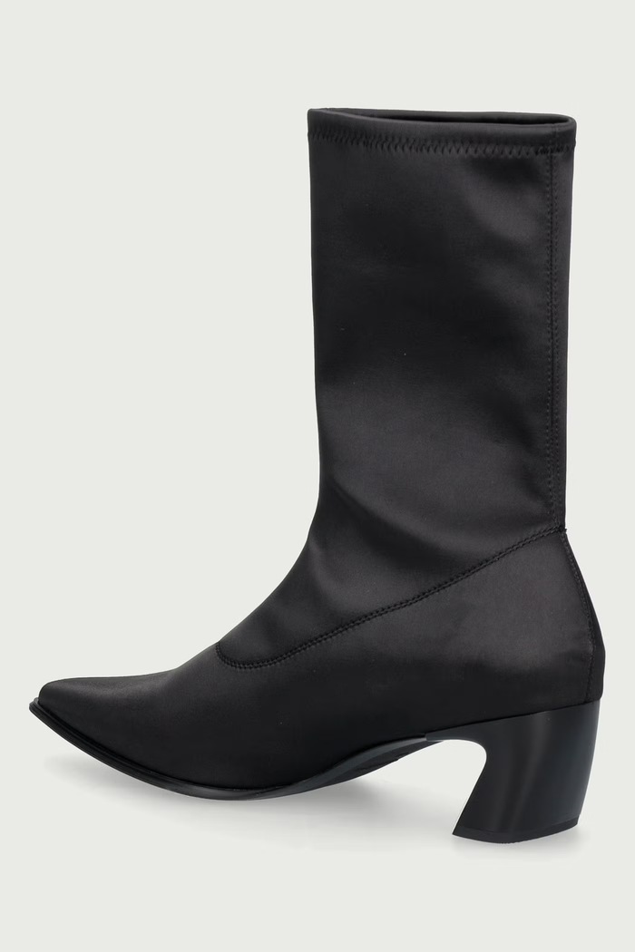 Obuv Vagabond Shoemakers Členkové čižmy dámske ILONA 6232.439.20 čierna