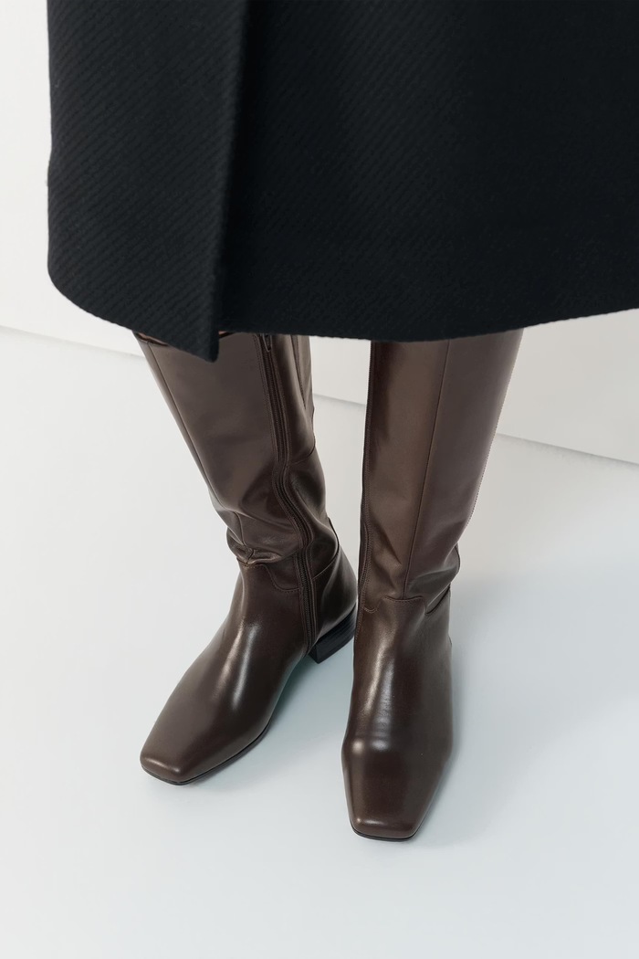 Vagabond Shoemakers Čižmy dámske kožené MONA 6255.001.35