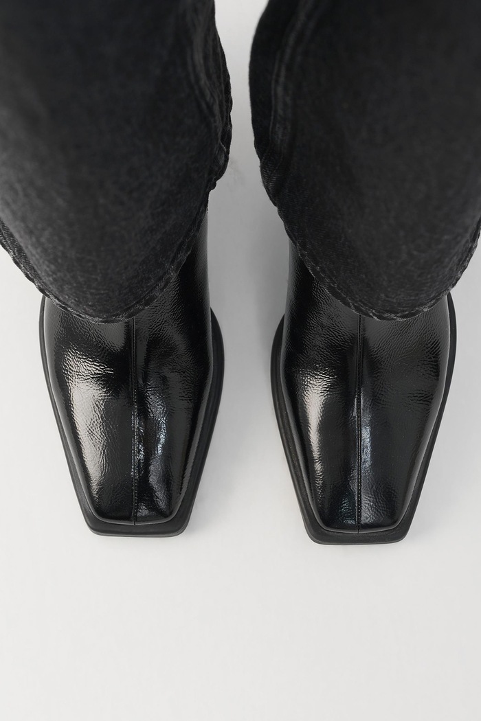 Vagabond Shoemakers Členkové čižmy dámske kožené HEDDA 5002.060.20