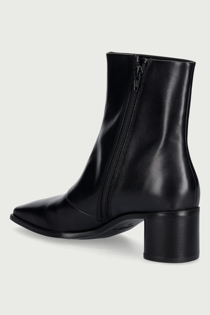 Obuwie Vagabond Shoemakers Botki na słupku damskie skórzane FAY 6100.001.20 czarny