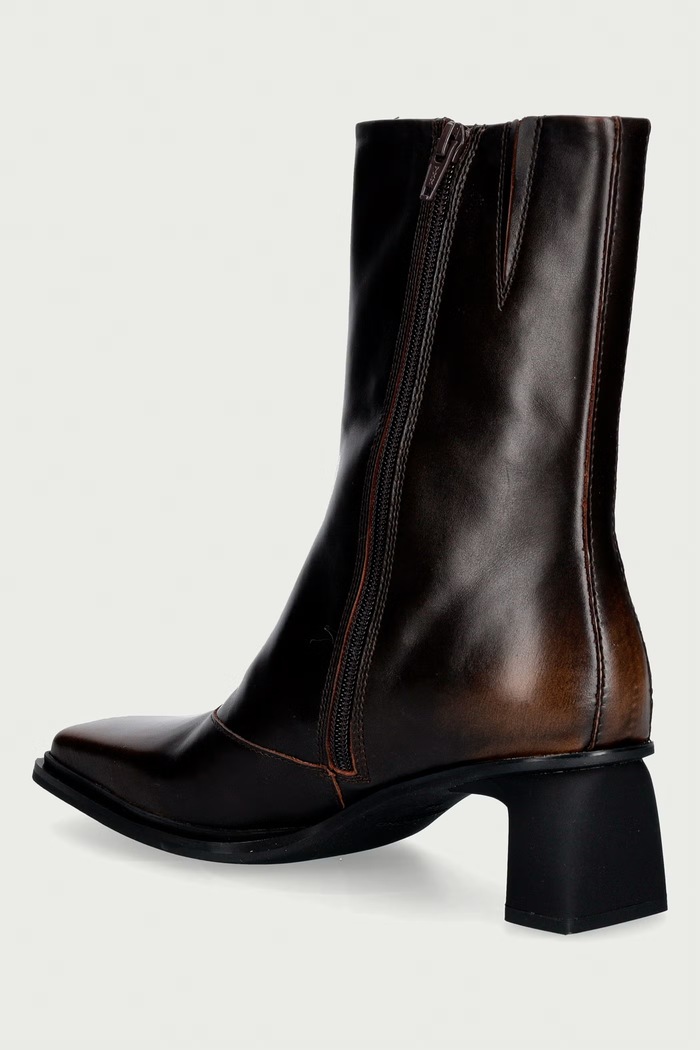 Scarpe Vagabond Shoemakers Stivali alla caviglia da donna in pelle ELVINA 6258.118.33 marrone