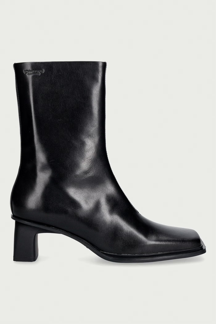 Vagabond Shoemakers Μποτάκια Γυναικεία δερμάτινα ELVINA 6258.101.20 μαύρο AW26