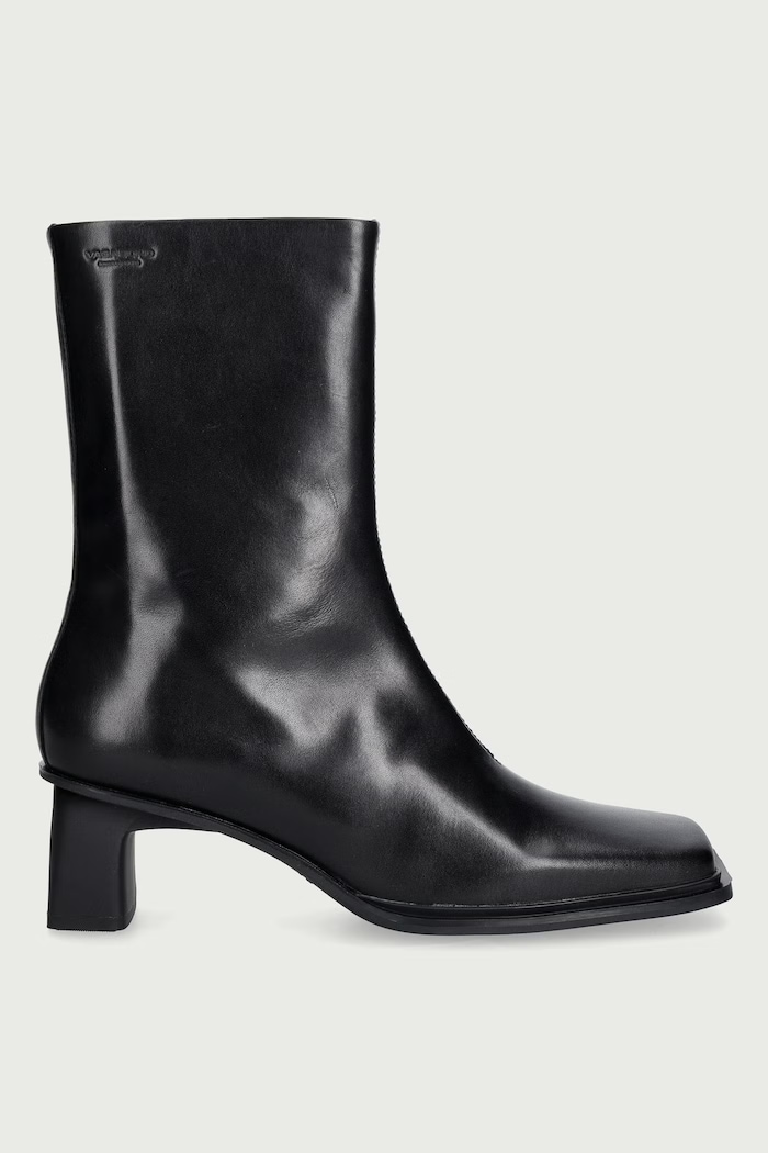 Vagabond Shoemakers Боти дамски от кожа ELVINA 6258.101.20 черен AW26