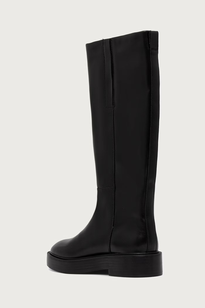 Obuwie Calvin Klein Kozaki damskie skórzane CONC WELT HIGH BOOT LTH HW0HW032130GJ czarny