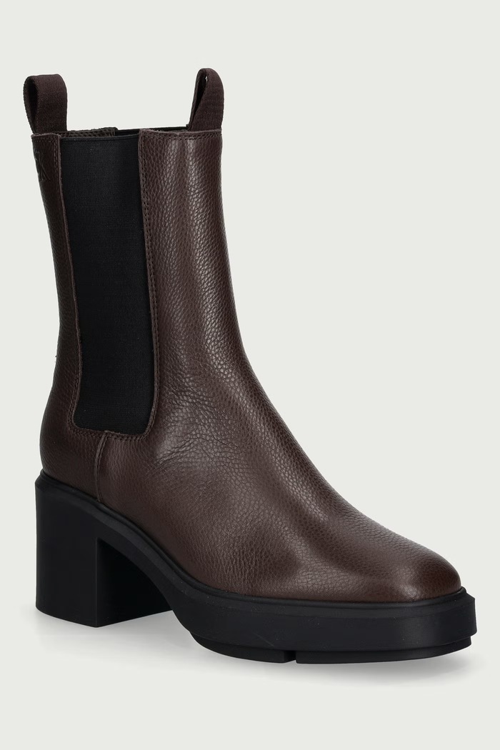 Calvin Klein Kotníkové Chelsea boty na sloupku dámské kožené BLOCK HEEL CHELSEA BOOT LTH hnědá HW0HW03694BAM