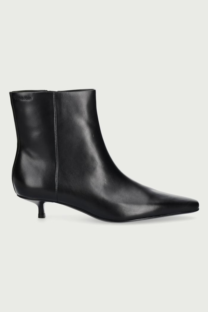Calvin Klein Gležnjače za žene od kože KITTEN HEEL ANKLE BOOT LTH HW0HW031650GJ crna AW26