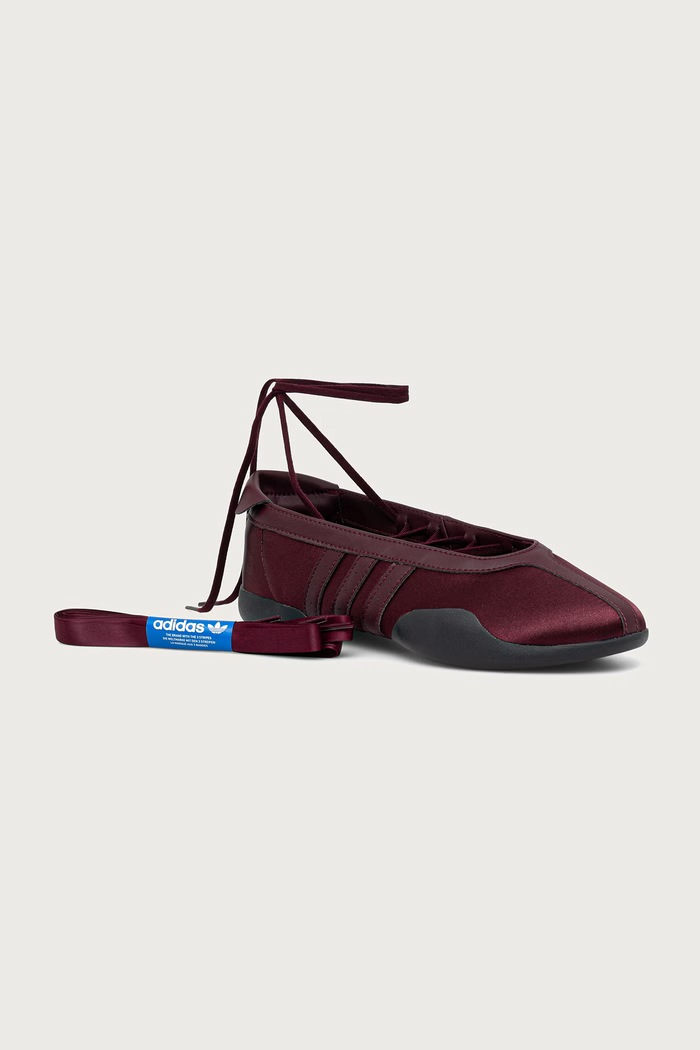 Taekwondo Mei Ballet baleriny adidas Originals bordowy KJ8371