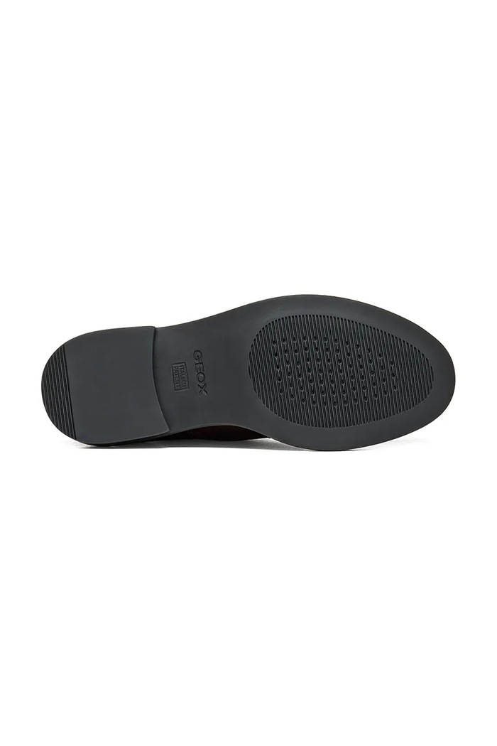 Geox Oxford γυναικεία δερμάτινα D SERILDA D56WYD00043C7357