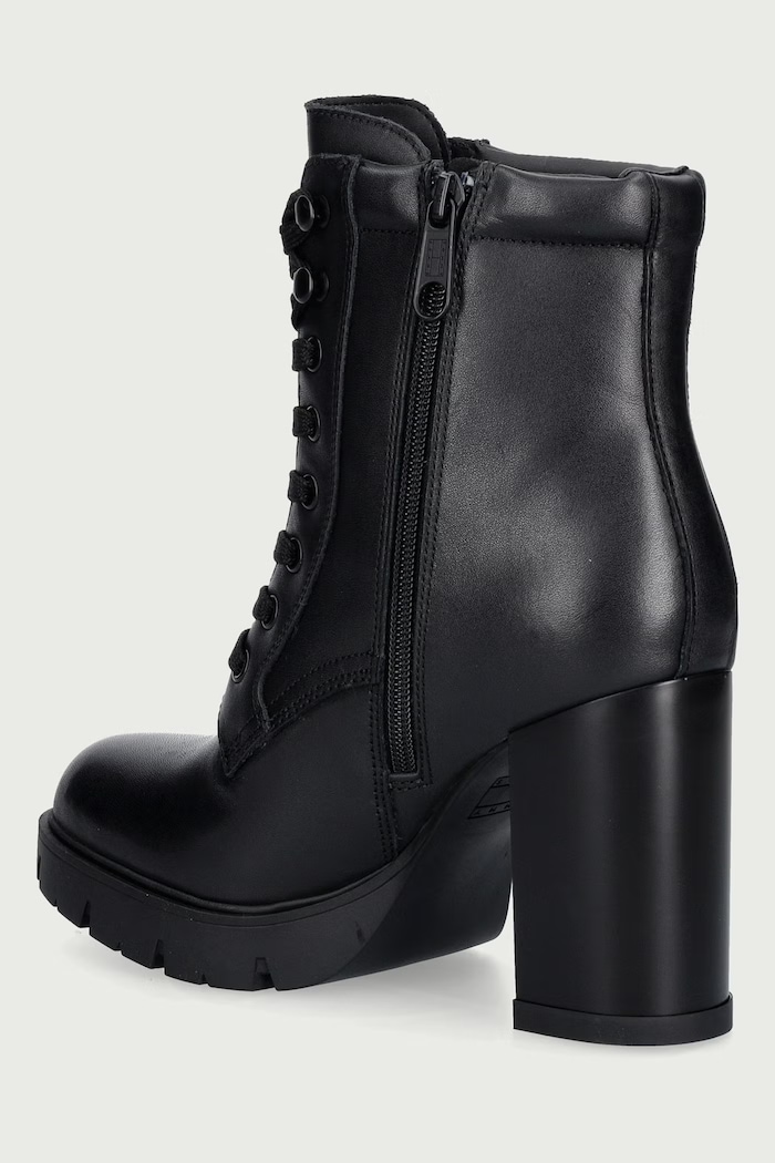 Obuwie Tommy Jeans Botki na wysokim obcasie damskie skórzane TJW LACE UP HIGH HEEL BOOTS EN0EN03109 czarny