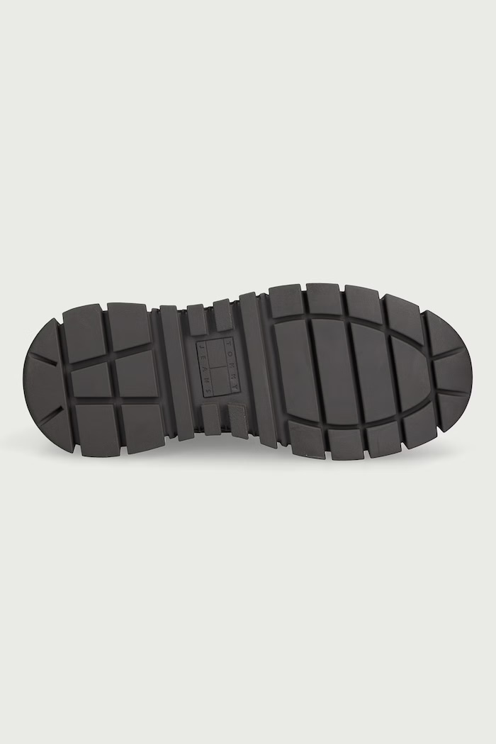 TJW PLATFORM SNEAKER MC WL sneakersy damskie zamszowe Tommy Jeans brązowy EN0EN03134