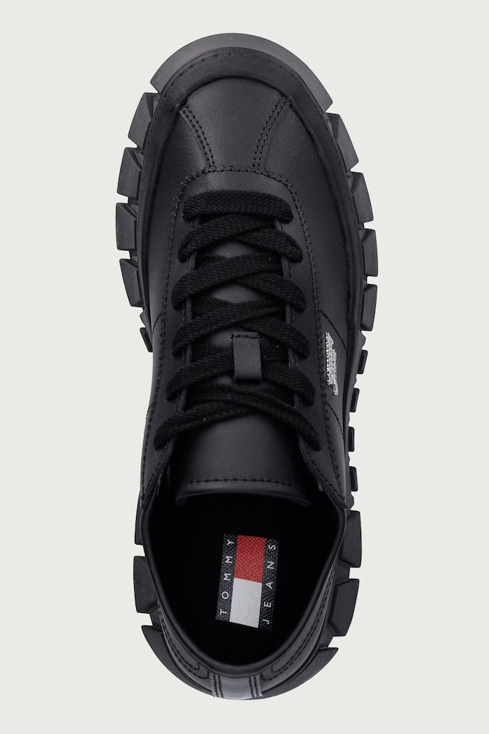 TJW PLATFORM SNEAKER LEATHER LC sneakersy damskie skórzane Tommy Jeans EN0EN03165 czarny