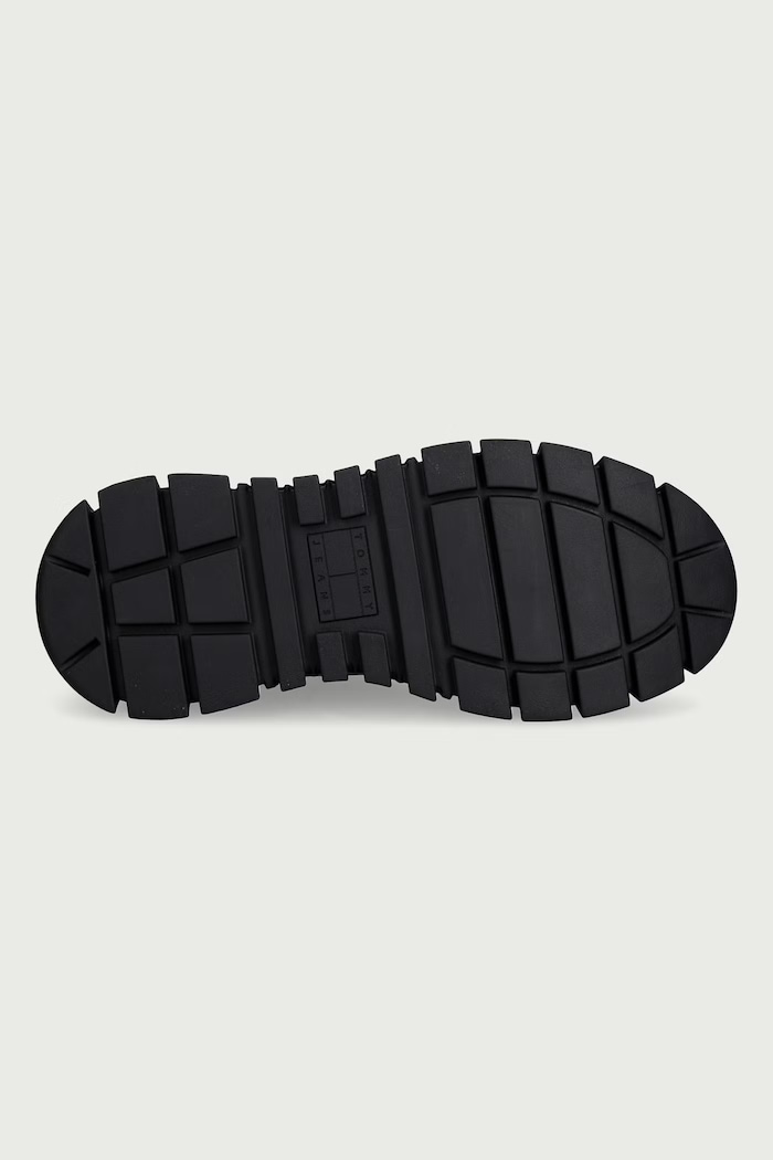 TJW PLATFORM SNEAKER LEATHER LC sneakersy damskie skórzane Tommy Jeans czarny EN0EN03165