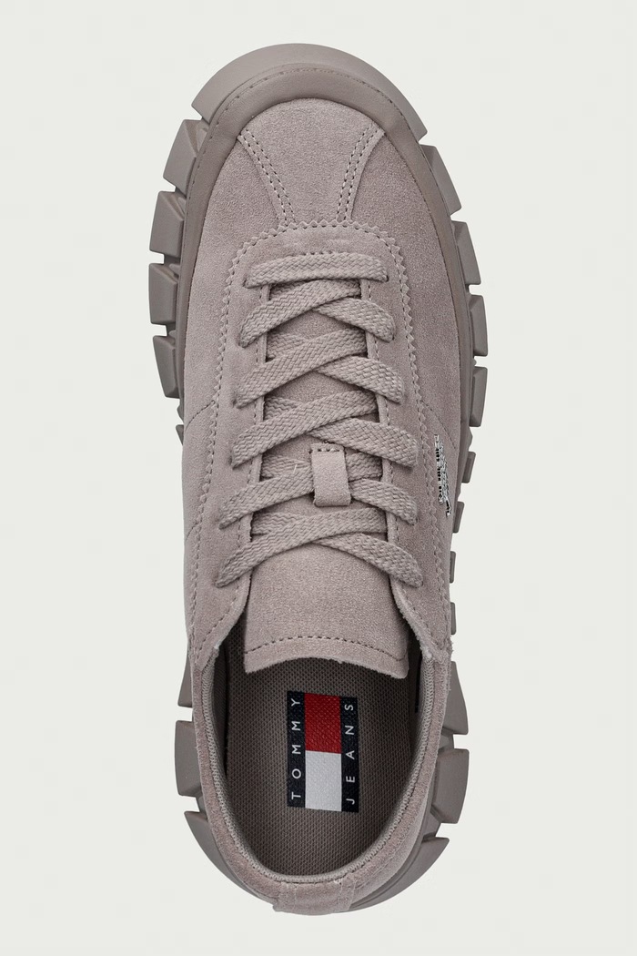 Tommy Jeans TJW PLATFORM SNEAKER SUEDE sneakersy damskie zamszowe szary EN0EN03132