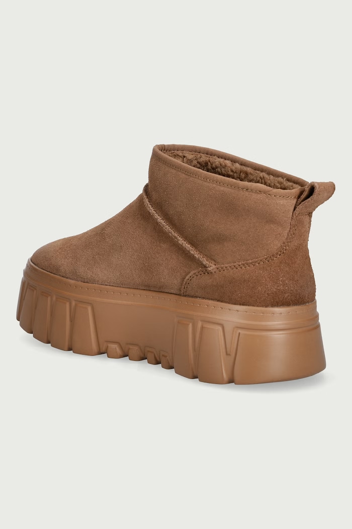 Obuwie Tommy Jeans TJW SUEDE PLATFORM BOOTS WL śniegowce damskie skórzane EN0EN03158 beżowy