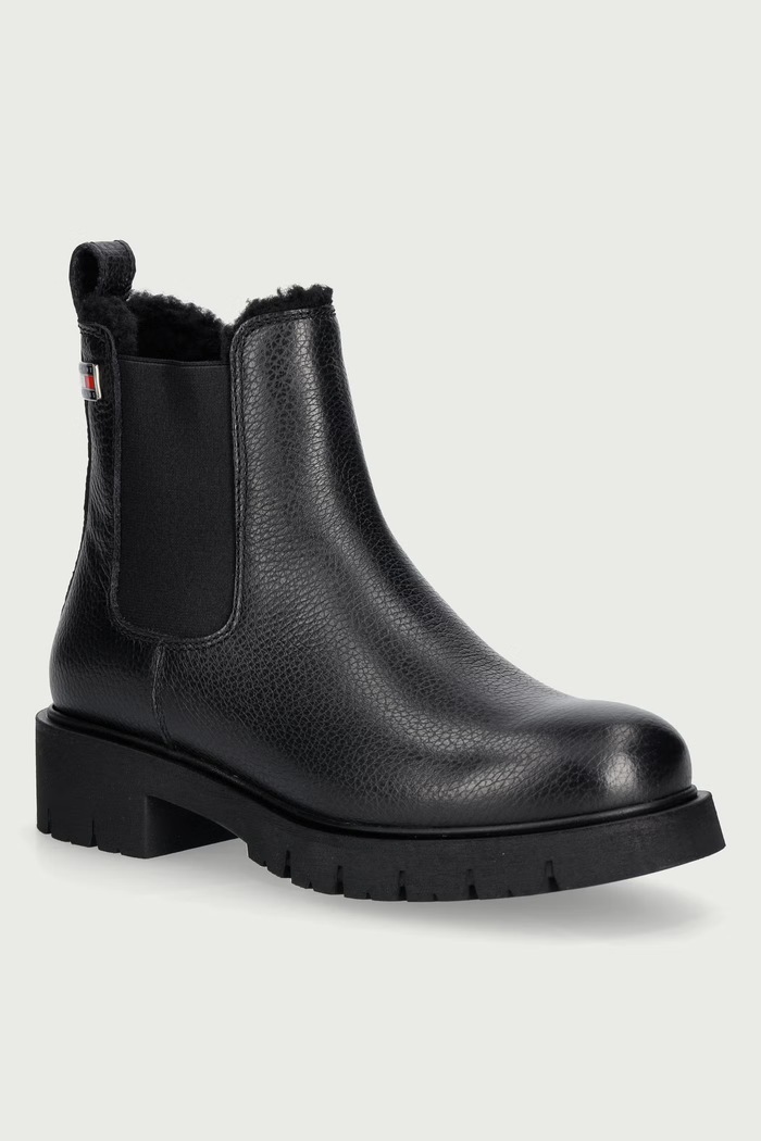Tommy Jeans Chelsea čižmy dámske kožené TJW CLEATED CHELSEA BOOTS WL čierna EN0EN03102