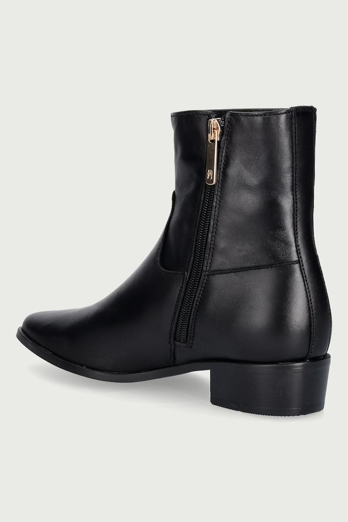 Obuwie Tommy Hilfiger Botki damskie skórzane LEATHER ANKLE BOOT W ZIP FW0FW09921 czarny