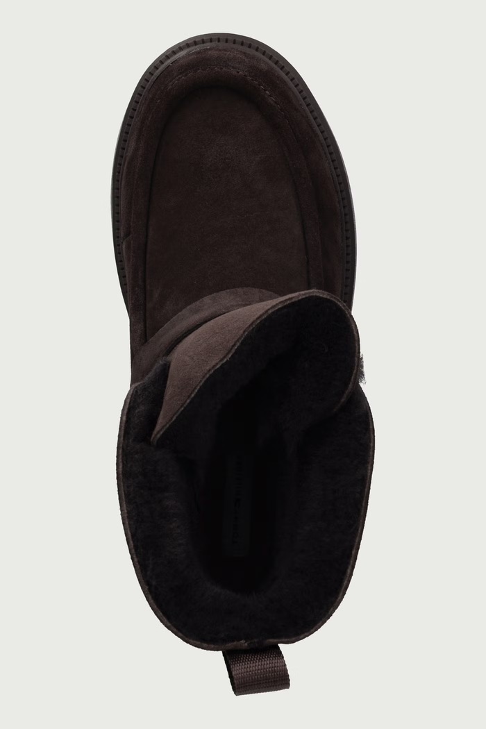 Botki damskie zamszowe TH BUCKLE SHEARLING SNOW BOOT Tommy Hilfiger FW0FW09687 brązowy
