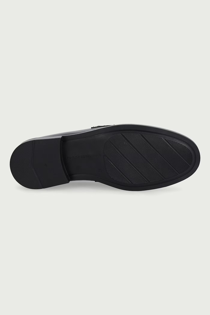Mokasíny dámske kožené TH CHAIN FRINGE LEATHER LOAFER Tommy Hilfiger hnedá FW0FW09668