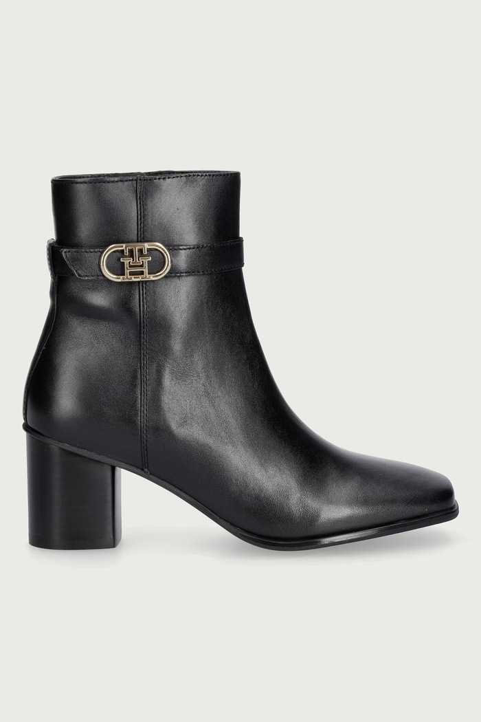 Tommy Hilfiger Kotníkové boty dámské kožené TH STRAP LEATHER BLOCK HEEL BOOT FW0FW09488 černá AW26