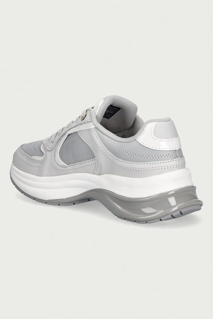 Obuwie Tommy Hilfiger TH CHIC RUNNER SNEAKER sneakersy damskie skórzane FW0FW09414 szary